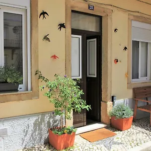 The Back Street Nest Lisbona