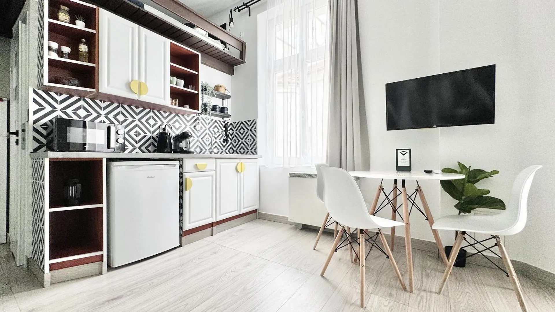 GREEN APARTMENTS #Nowy Square, Kazimierz district Cracovia 0*,  Polonia